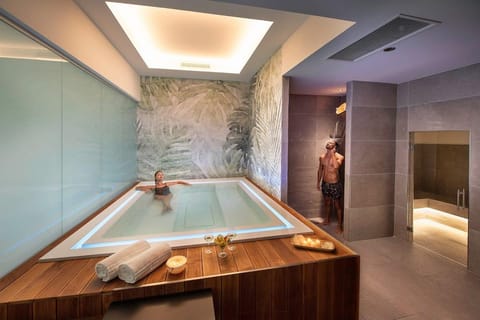 IS SERENAS BADESI RESORT Hotel in Sardinia