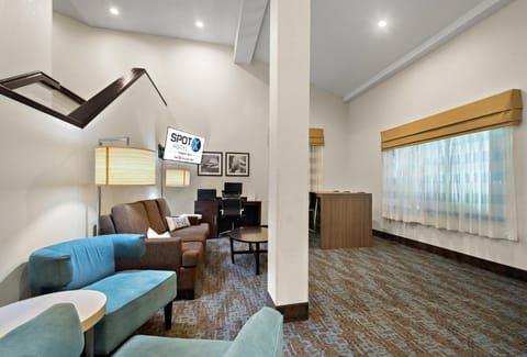 SPOT X Hotel Tampa - Wesley Chapel by The Red Collection  Hotel in Wesley Chapel