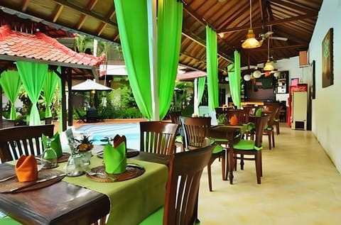 Sarinande Hotel Hotel in Kuta