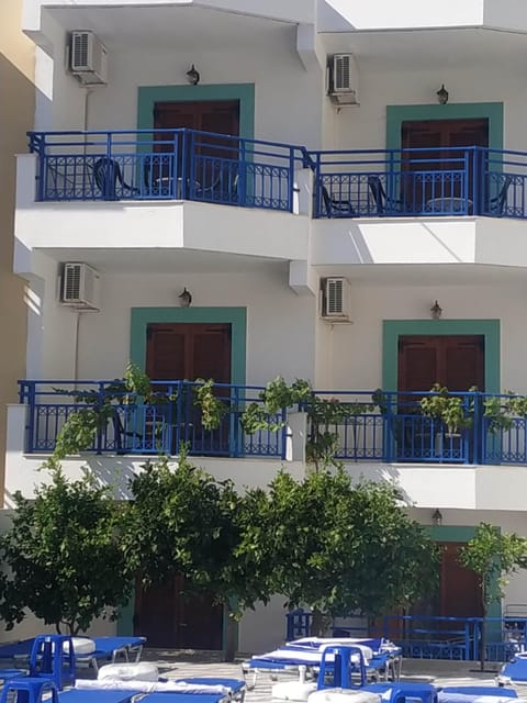 George Studios Stalida Hotel in Stalida