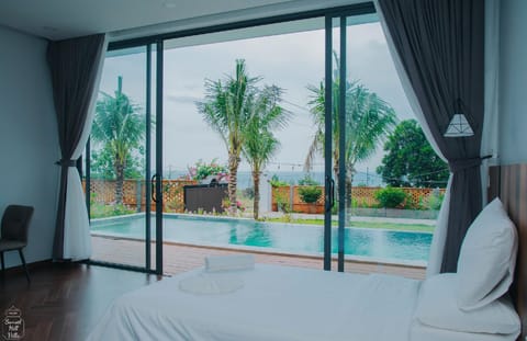 Private pool