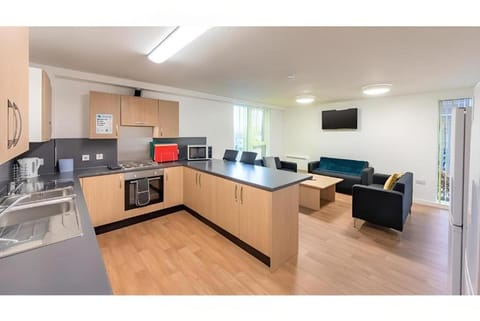 Shared lounge/TV area