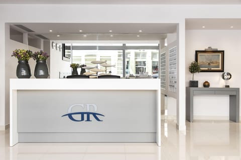 Gallery Suites & Residences Hotel in Pireas