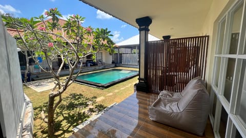 LoTide Surf Camps Uluwatu Hostel in Bali