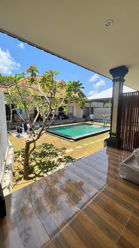 LoTide Surf Camps Uluwatu Hostel in Bali