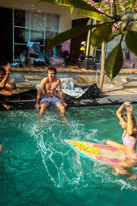 LoTide Surf Camps Uluwatu Hostel in Bali
