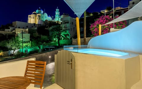 Anila Suites Hotel in Thera