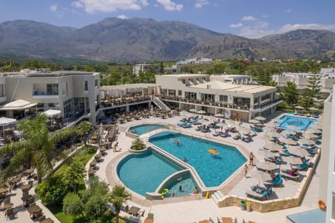 Vantaris Palace Hotel in Crete