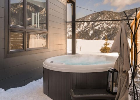 Hot tub