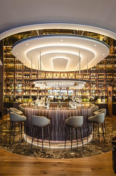 Bar/lounge