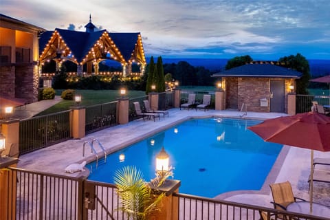 Aiden by Best Western Warm Springs Hotel and Event Center Hotel in Warm Springs