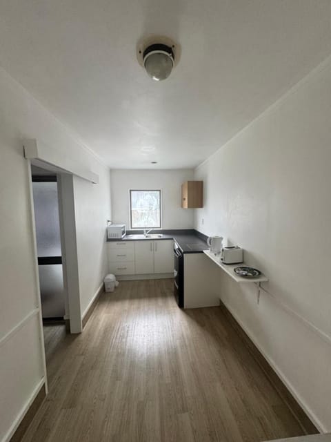 Alcamo Hotel Motel in Hamilton