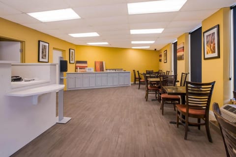Econo Lodge Gretna - New Orleans Hotel in Gretna