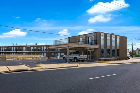 Econo Lodge Gretna - New Orleans Hotel in Gretna