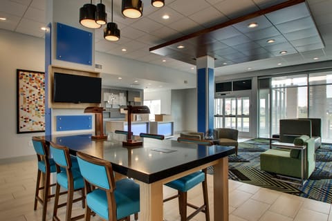 Holiday Inn Express & suites Findlay North By IHG Hotel in Findlay