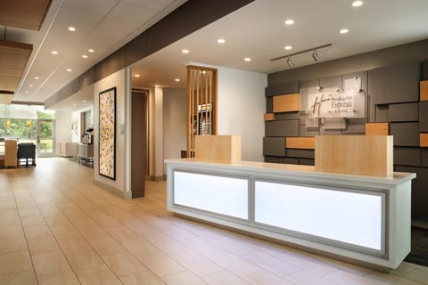 Holiday Inn Express & suites Findlay North By IHG Hotel in Findlay