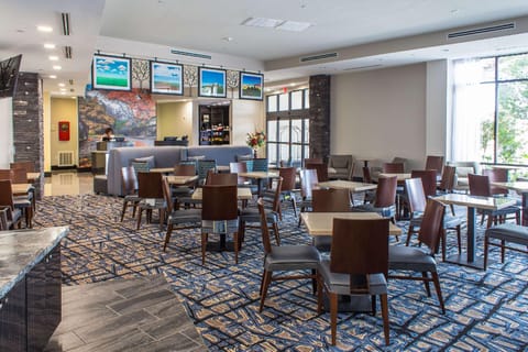 La Quinta Inn & Suites by Wyndham Lubbock Southwest Hotel in Lubbock