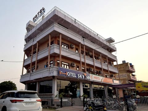 Hotel Sky Inn Hotel in Jaipur