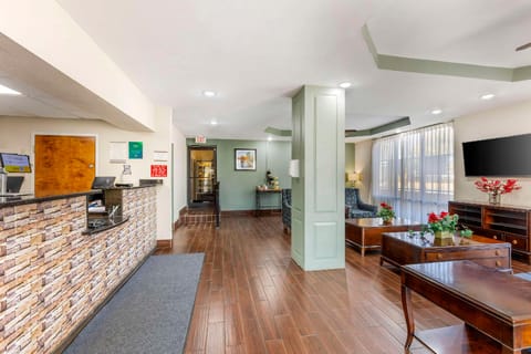 Suburban Studios Orangeburg Hotel in South Carolina