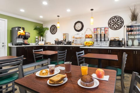 Rodeway Inn San Jose HWY-101 Tully Rd Exit Hotel in Evergreen