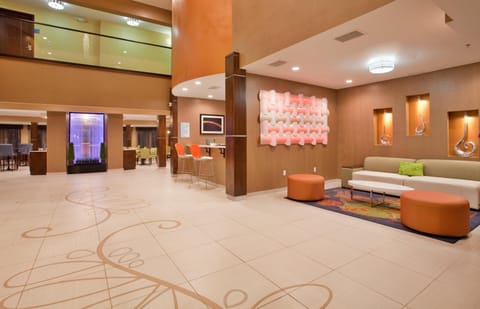 Holiday Inn Express & Suites St Louis Airport by IHG Hotel in Woodson Terrace