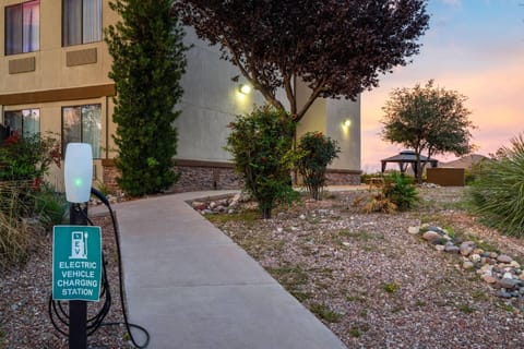 Tombstone Grand Hotel, a Baymont by Wyndham Hotel in Tombstone