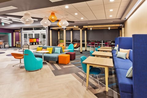 Tru by Hilton Auburn Hotel in Auburn