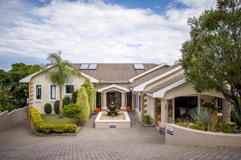 Orange Inn Knysna Inn in Knysna