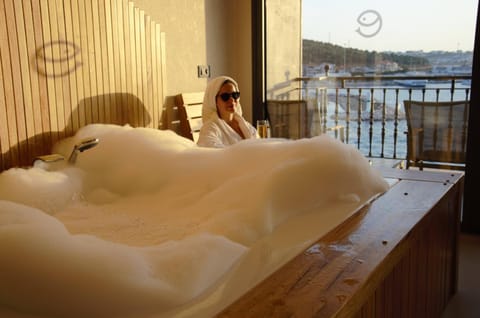 ERTAN OTEL  Hotel in Cesme