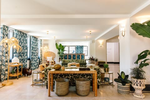 Hotel Clermont Hotel in Poncey-Highland