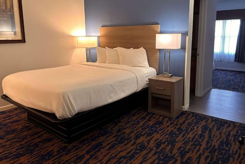 Baymont By Wyndham Indianapolis Northwest Hotel in Pike Township