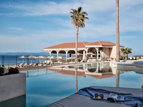 MERAVIA Leonardo Limited Edition - Adults Only Hotel in Halkidiki