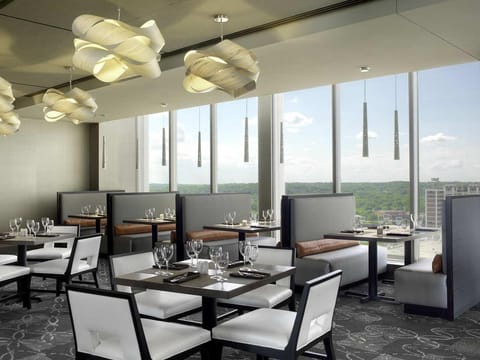 DoubleTree by Hilton Cedar Rapids Convention Complex Hotel in Cedar Rapids