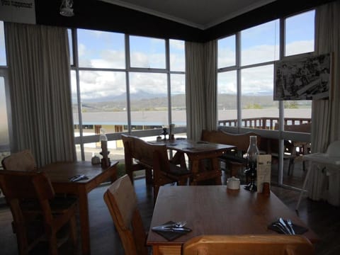 Mountain View Country Inn Motel in Deloraine