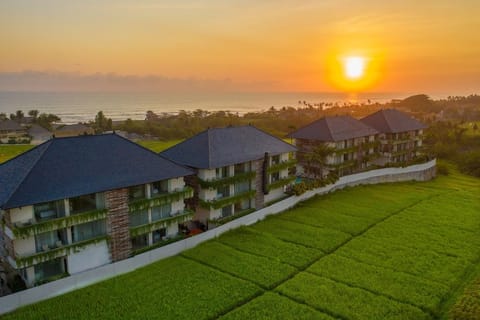 The Double View Mansions - Bali Apartment hotel in Mengwi