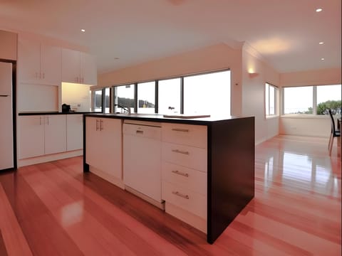 The Esplanade Kingston Beach Apartment Apartment hotel in Tasmania