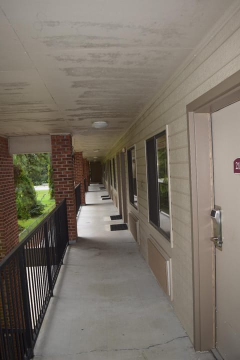 Value Inn - Livonia Hotel in Mississippi