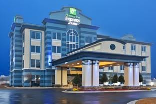 Holiday Inn Express & Suites Warner Robins North West By IHG Hotel in Warner Robins