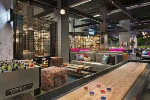 Bar/lounge