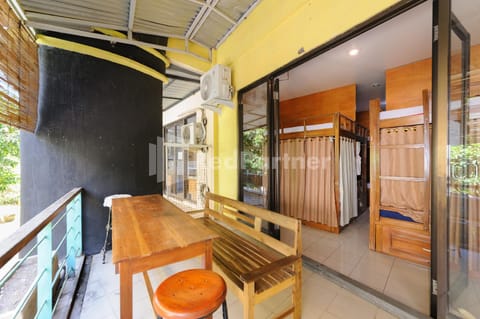 Shooting Star Hostel Kuta RedPartner (Mixed Dormitory) Hotel in Kuta