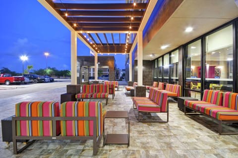 Home2 Suites by Hilton Texas City Houston Hotel in La Marque