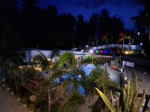 Poolside bar