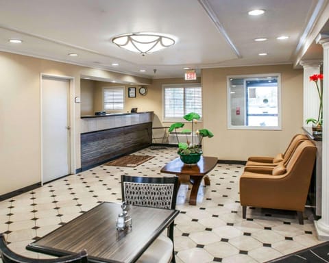 Comfort Inn Indianapolis South I-65 Hotel in Perry Township