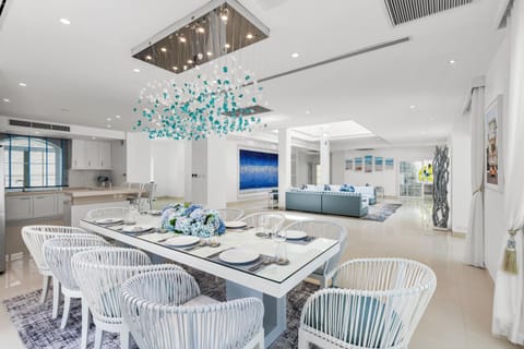 Carpe Diem Beach Villa Resort in Khok Kloi