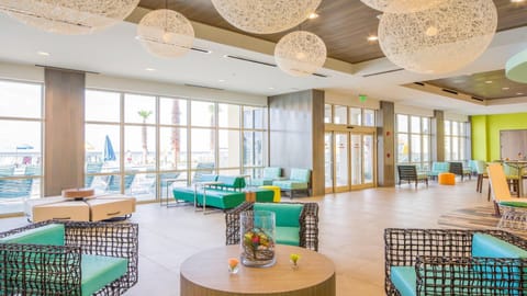 Holiday Inn Resort Fort Walton Beach By IHG Hotel in Okaloosa Island