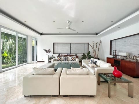 Villa Istana Putih by Maheswara Resort in North Kuta