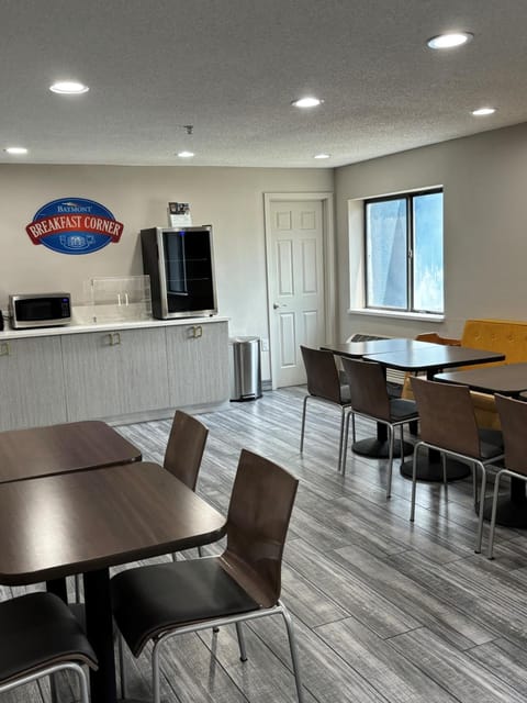 Days Inn by Wyndham Davenport Hotel in Davenport