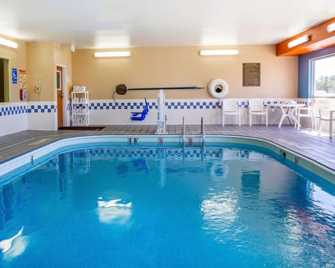 Comfort Inn & Suites Coralville - Iowa City near Iowa River Landing Hotel in Coralville