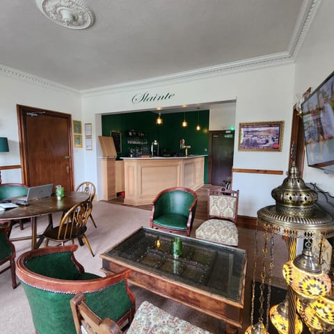 Shared lounge/TV area