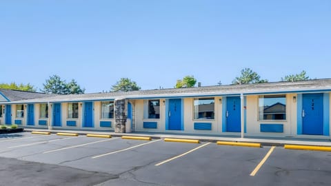 Hilliard Motor Lodge Hotel in Hilliard